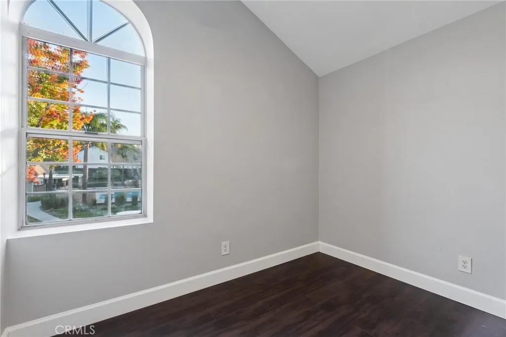 19725 Collins Road, Canyon Country, California 91351 home-pic-30